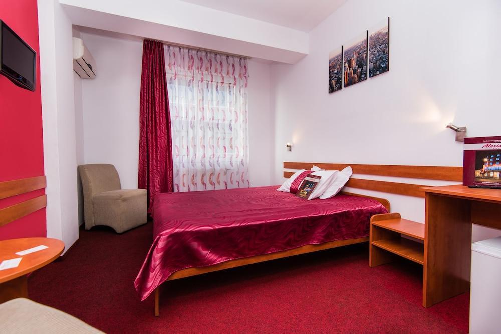 Hotel Alexis Cluj-Napoca Esterno foto