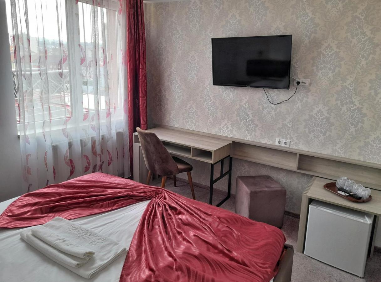 Hotel Alexis Cluj-Napoca Esterno foto