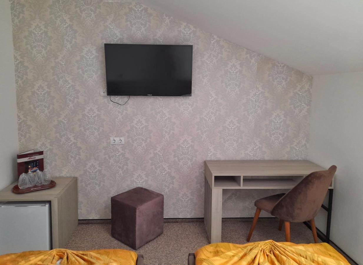 Hotel Alexis Cluj-Napoca Esterno foto