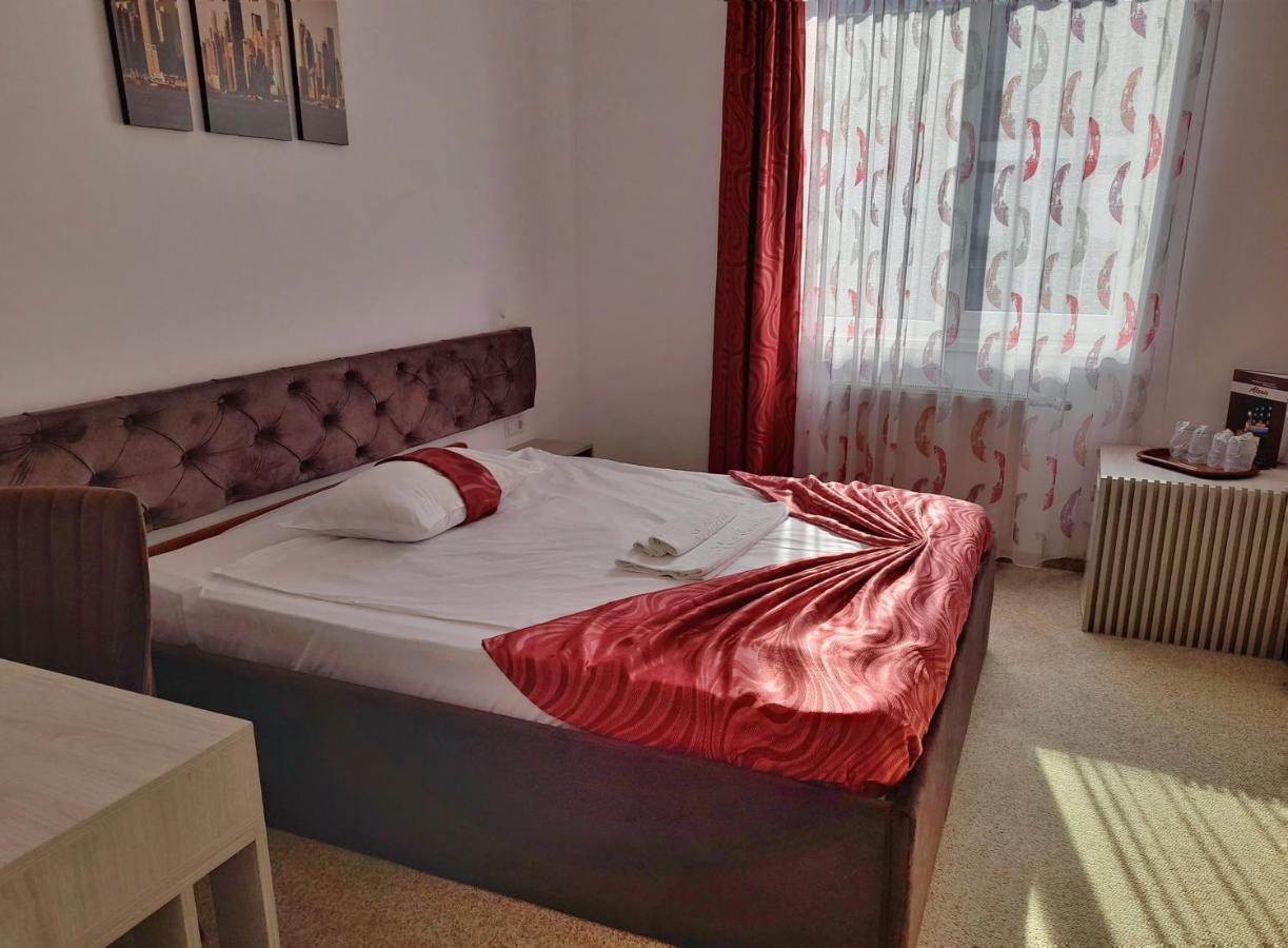 Hotel Alexis Cluj-Napoca Esterno foto
