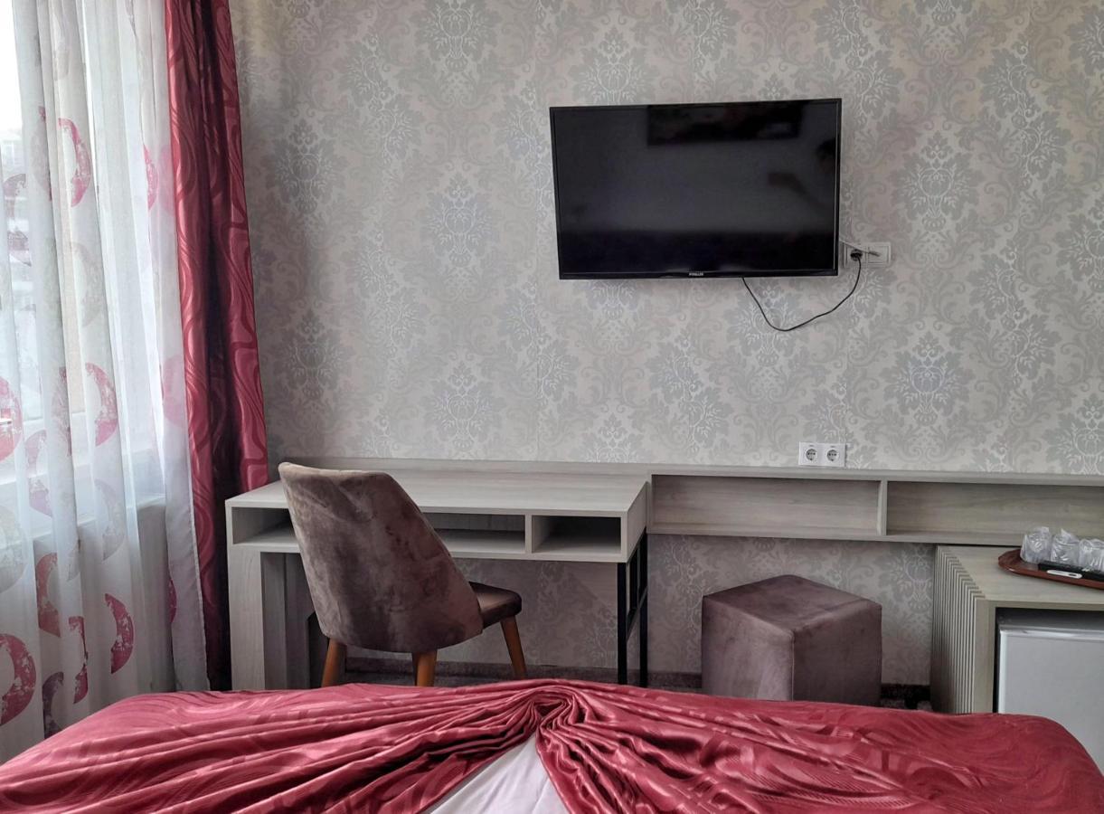 Hotel Alexis Cluj-Napoca Esterno foto