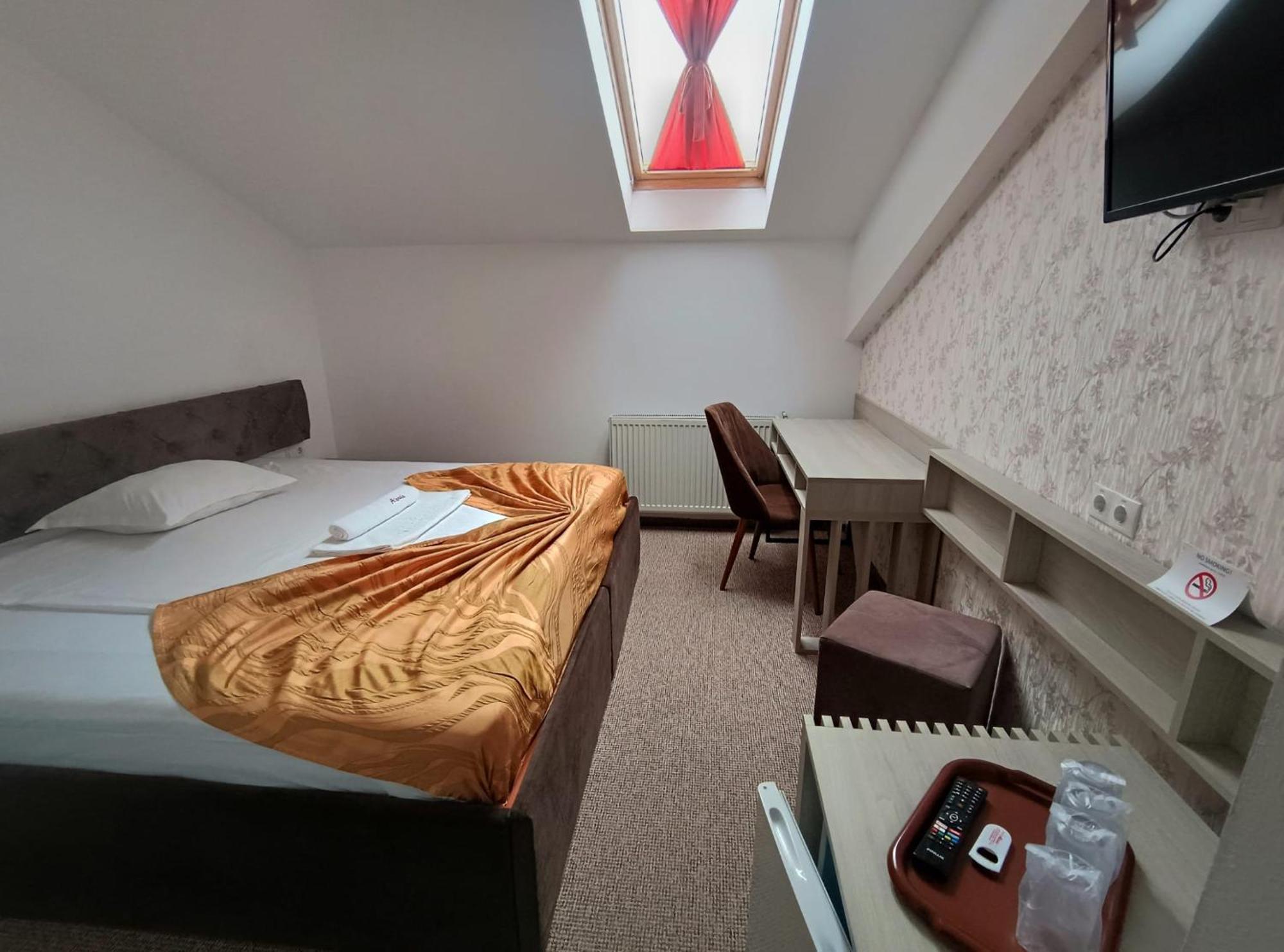 Hotel Alexis Cluj-Napoca Esterno foto