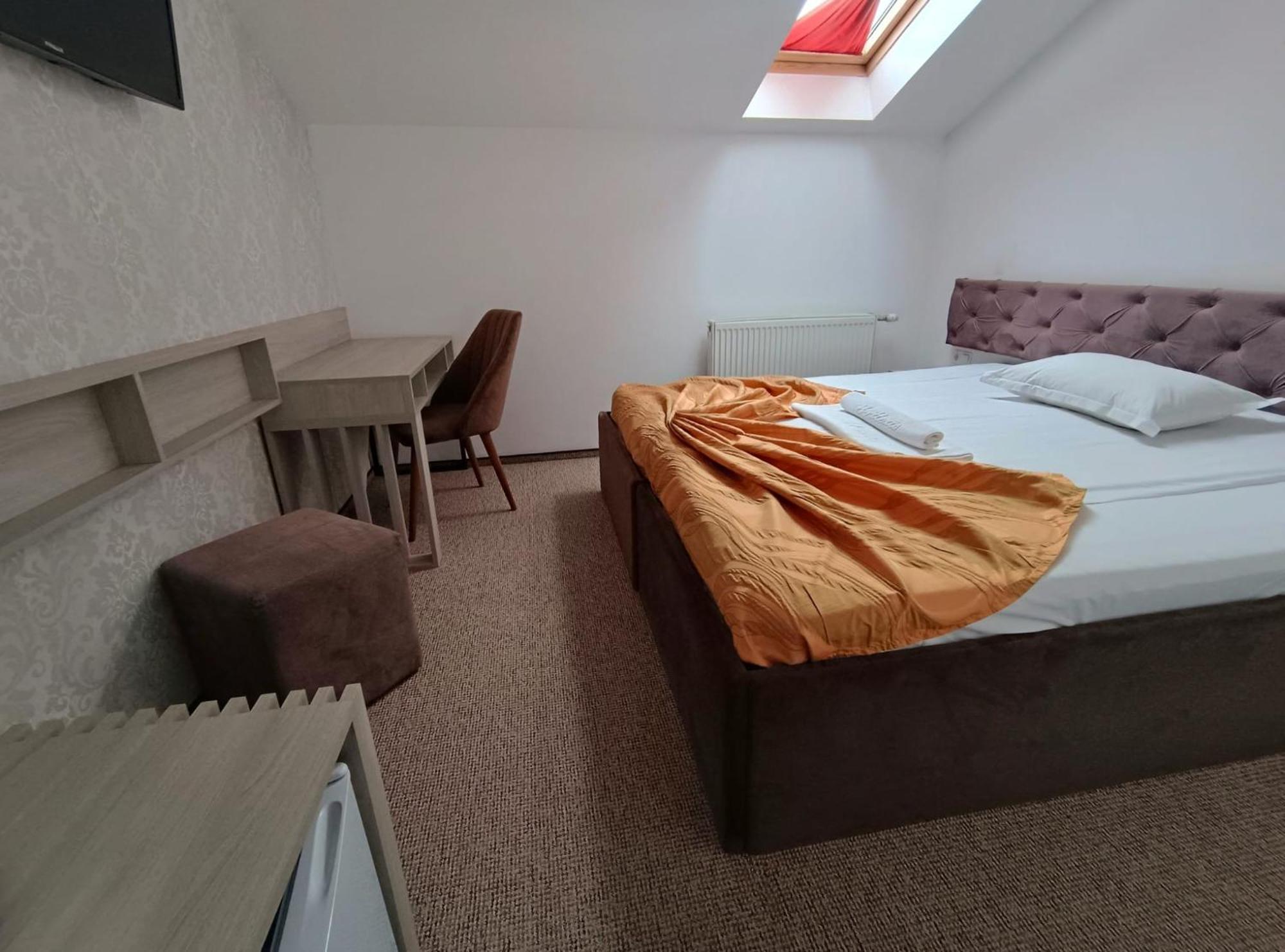 Hotel Alexis Cluj-Napoca Esterno foto