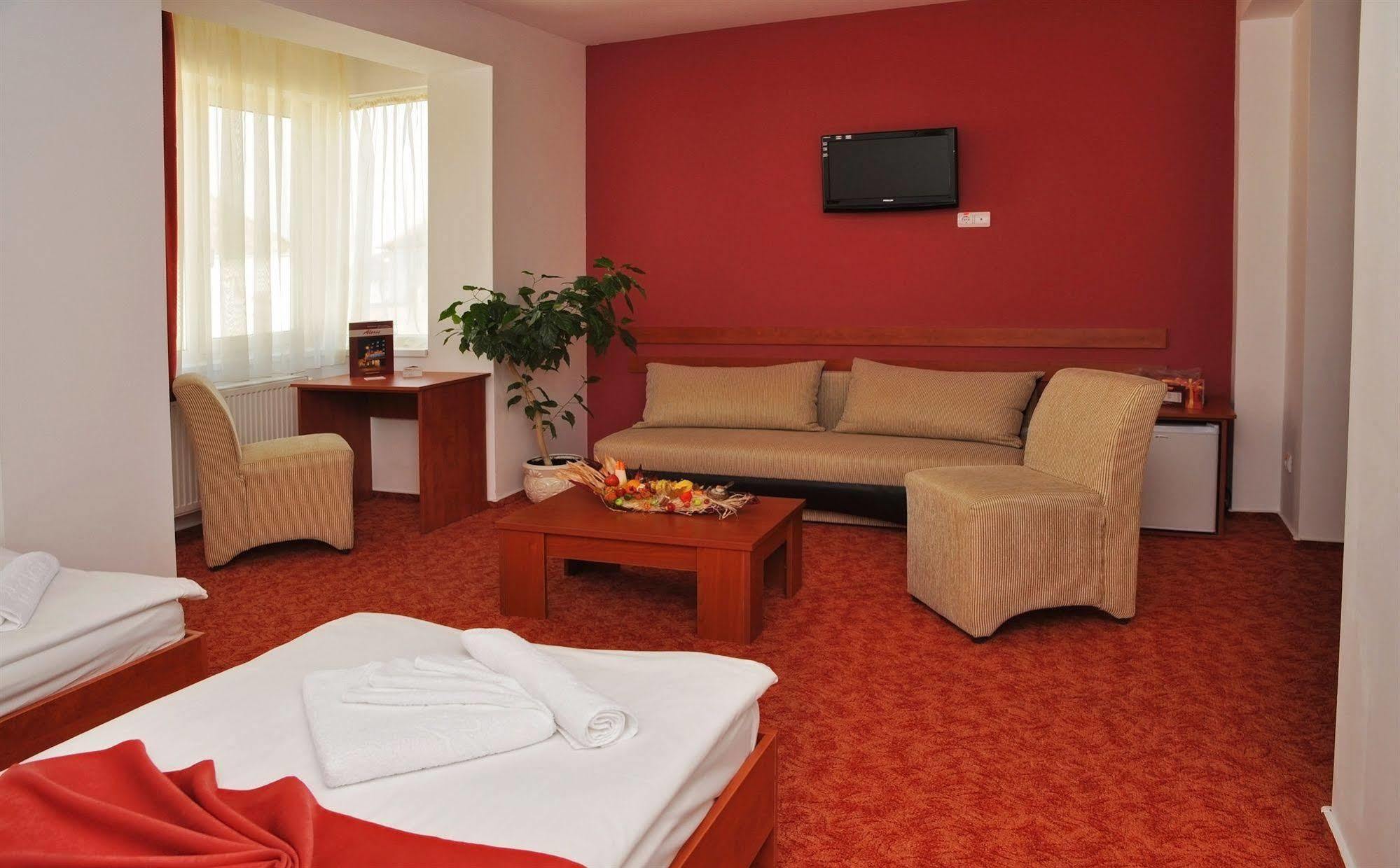 Hotel Alexis Cluj-Napoca Esterno foto
